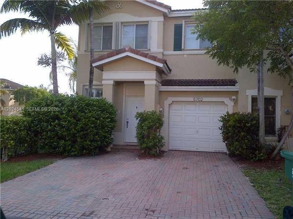 5702 NW 112 CT , Unit 5702, Doral, FL 33178