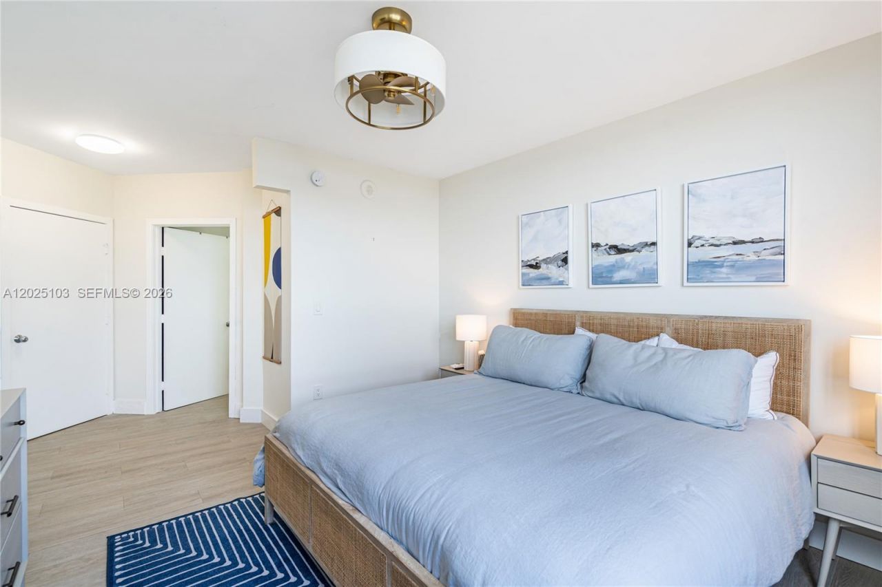 1330 West Ave, Unit 2107, Miami Beach, FL 33139 Photo