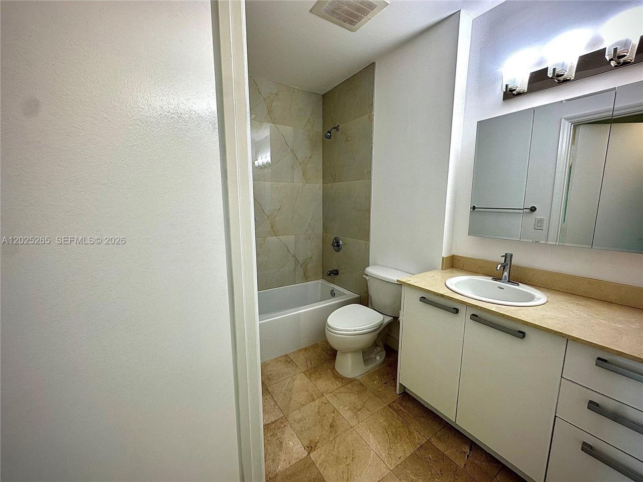 2525 SW 3rd Ave , Unit 705, Miami, FL 33129 Photo