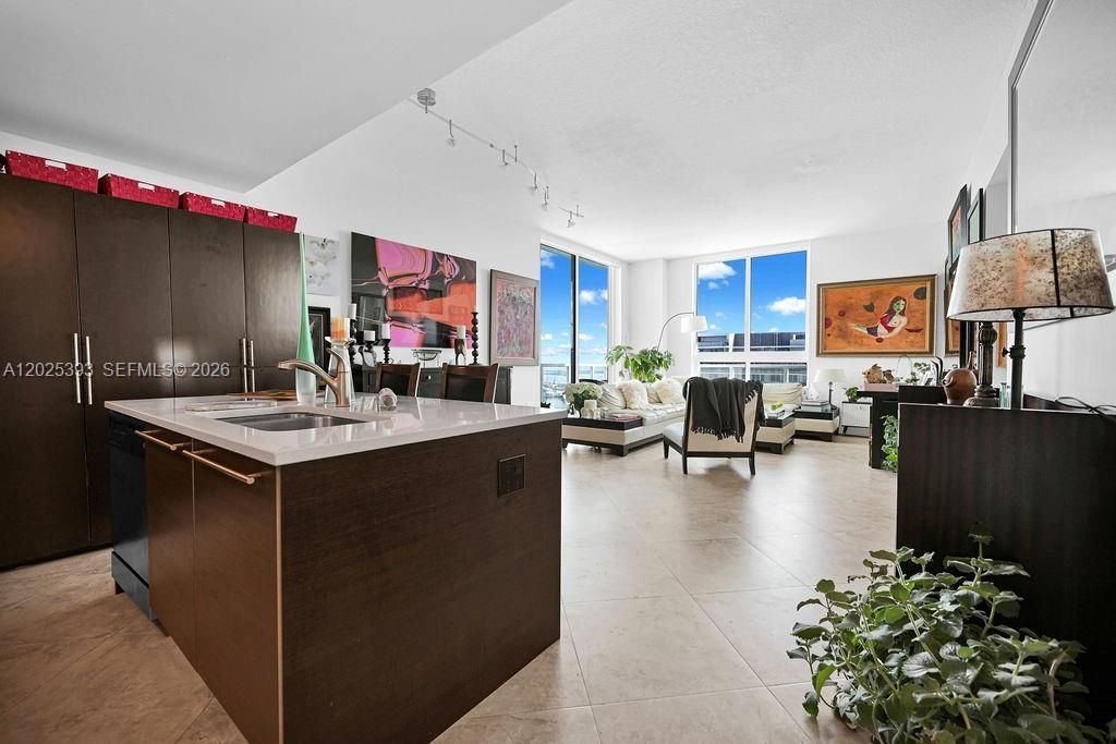 1900 N Bayshore Dr , Unit 5103, Miami, FL 33132 Photo