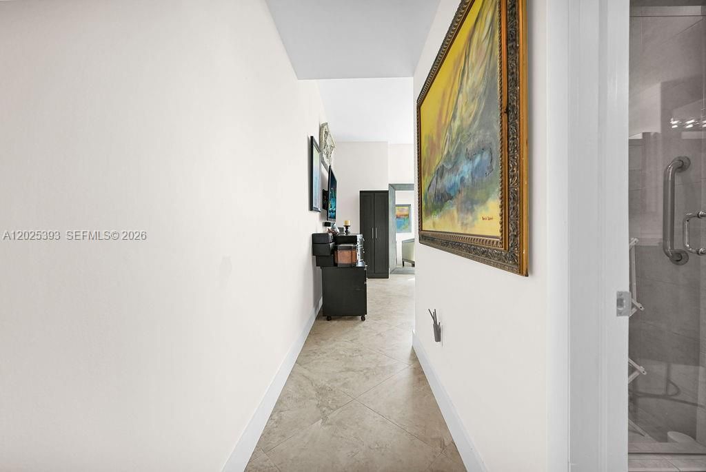 1900 N Bayshore Dr , Unit 5103, Miami, FL 33132 Photo