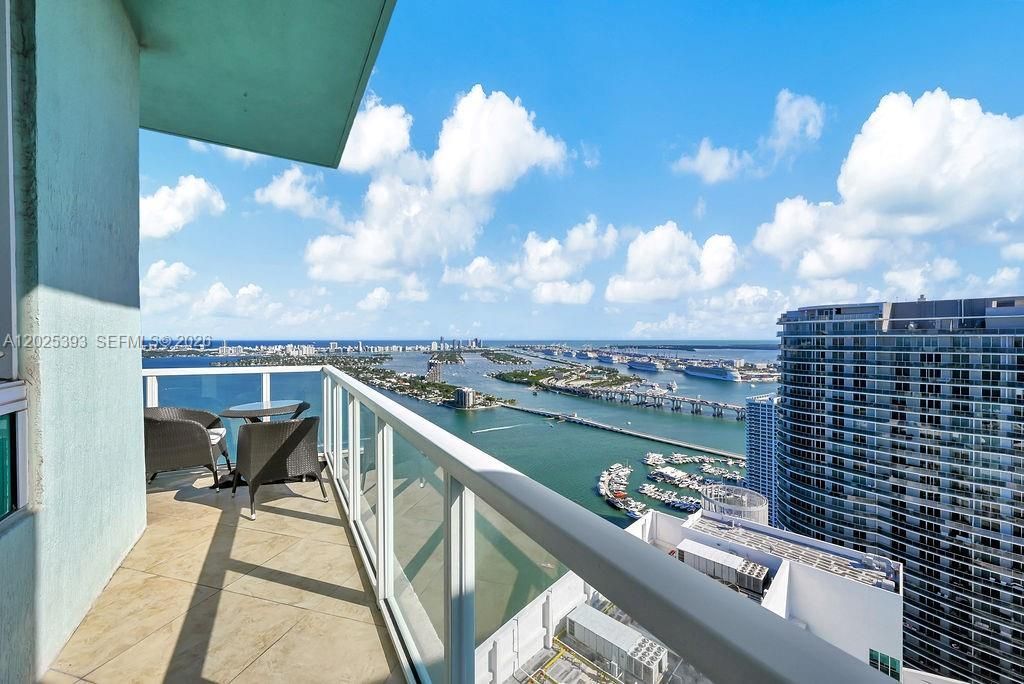 1900 N Bayshore Dr , Unit 5103, Miami, FL 33132 Photo