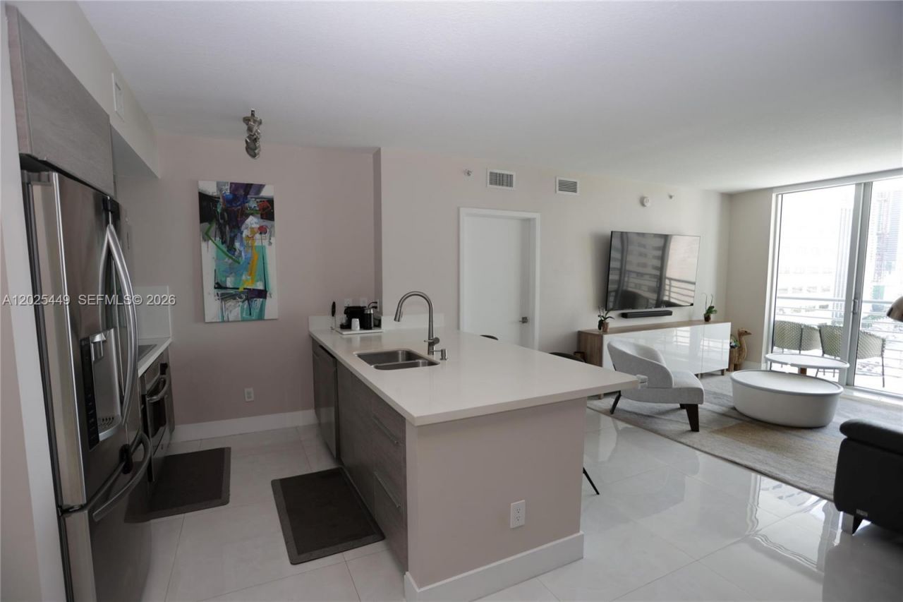 325 S Biscayne Blvd , Unit 1822, Miami, FL 33131 Photo