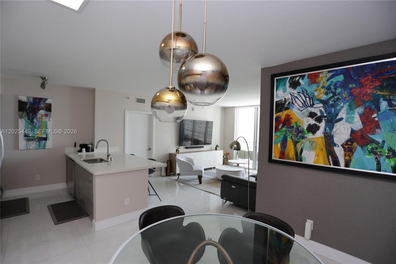 325 S Biscayne Blvd , Unit 1822, Miami, FL 33131 Photo