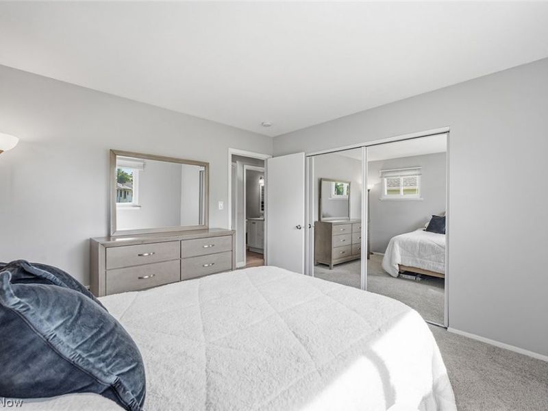 5882 Middlebrook Boulevard, Brook Park, OH 44142 Photo 16