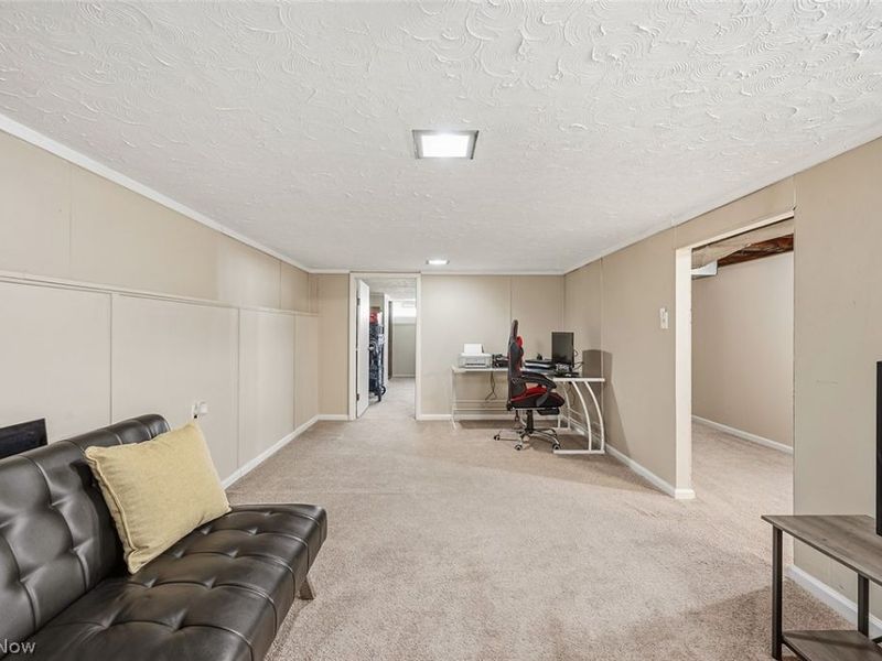 5882 Middlebrook Boulevard, Brook Park, OH 44142 Photo 22