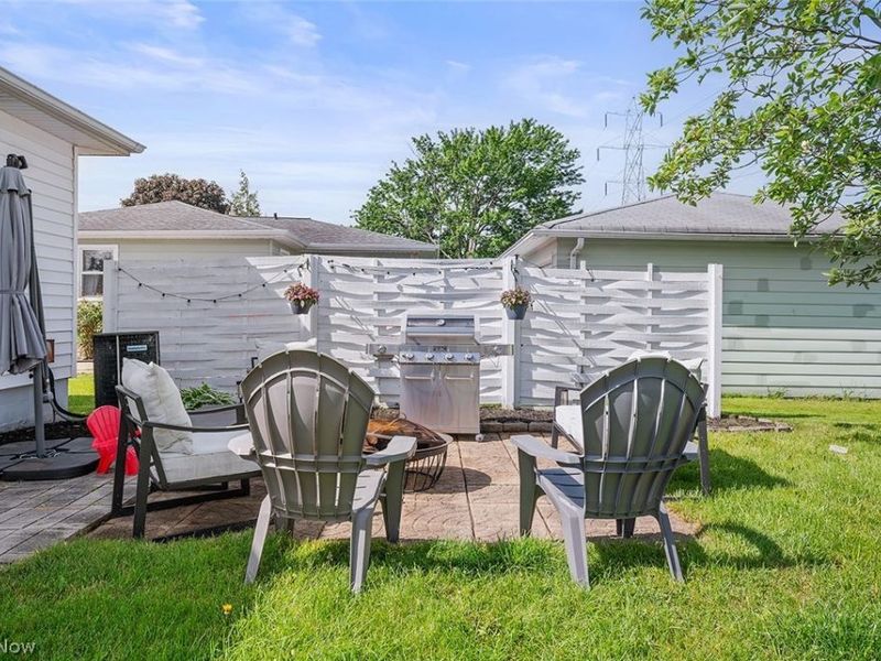 5882 Middlebrook Boulevard, Brook Park, OH 44142 Photo 30
