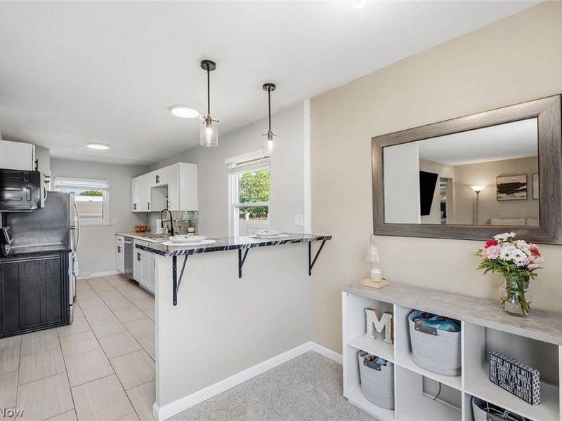 5882 Middlebrook Boulevard, Brook Park, OH 44142 Photo 6