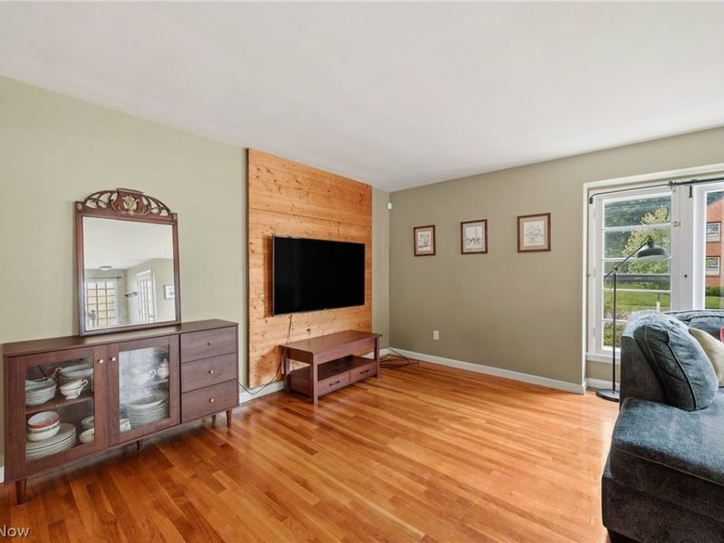 2335 Traymore Road, University Heights, OH 44118 Photo 4