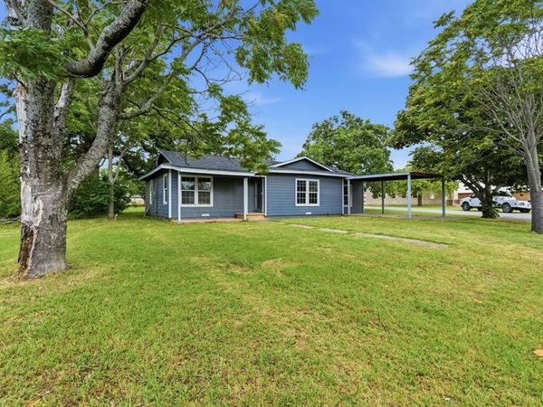 203 N Kickapoo Street, Lipan, TX 76462