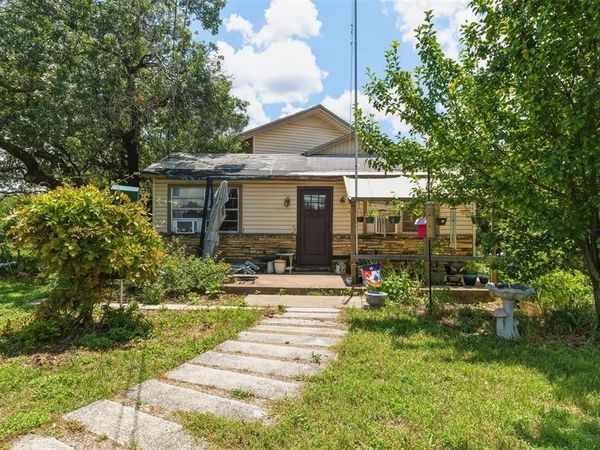 320 Beverly Road, Azle, TX 76020