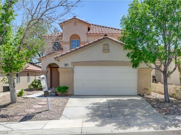 8621 Grand Pine Avenue , Las Vegas, NV 89143