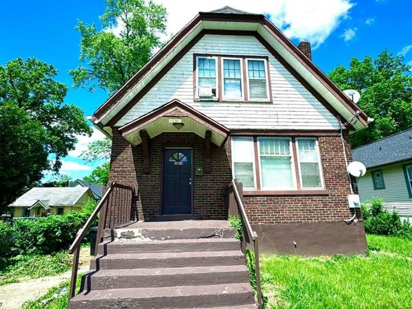 1654 California Avenue, Cincinnati, OH 45237