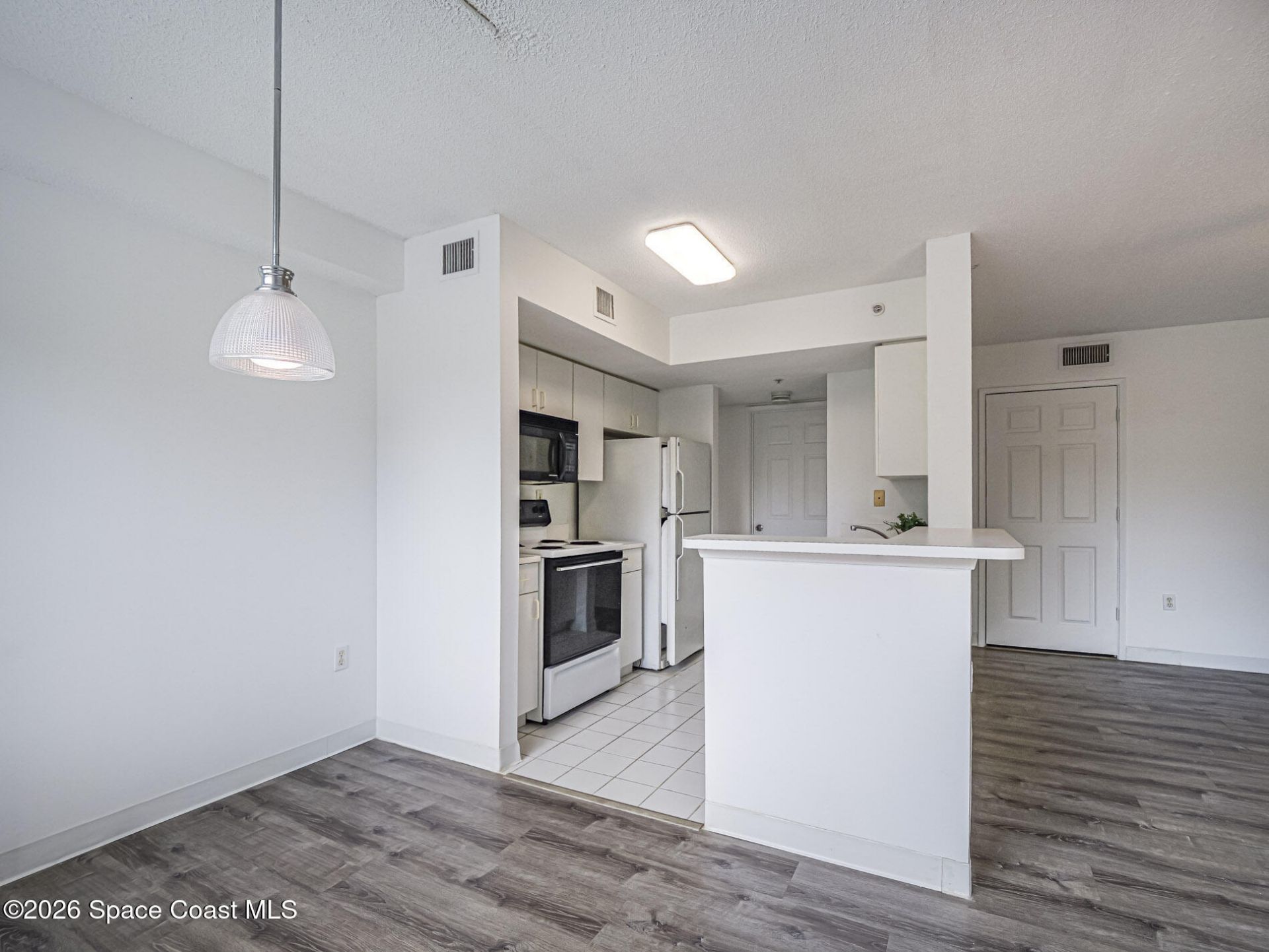 1670 N 42nd Circle , Unit 203, Vero Beach, FL 32967 Photo
