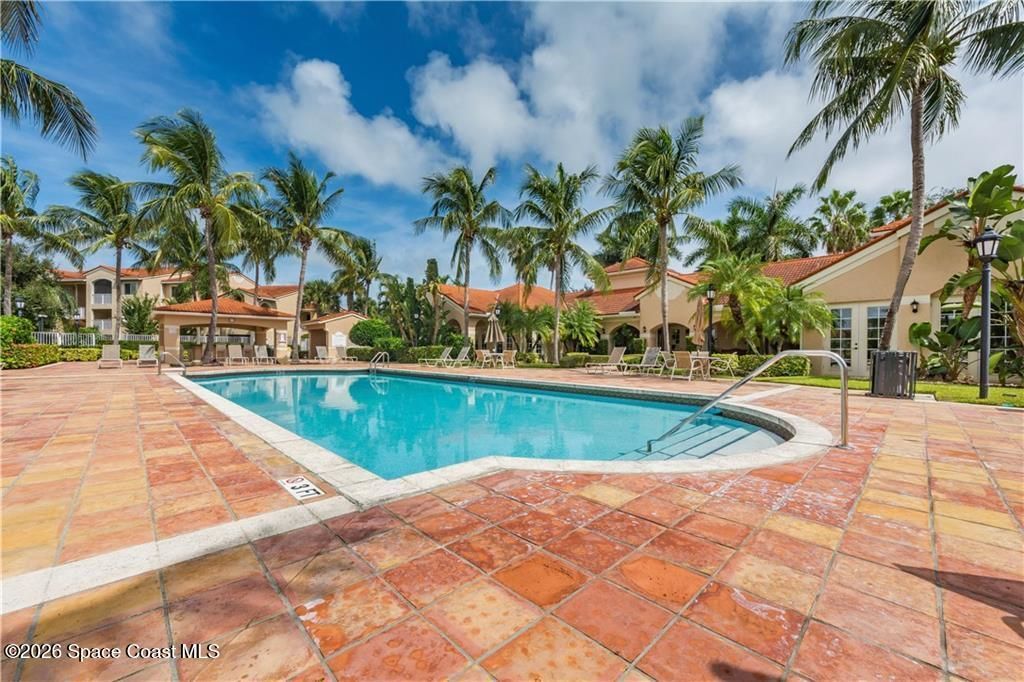 1670 N 42nd Circle , Unit 203, Vero Beach, FL 32967 Photo