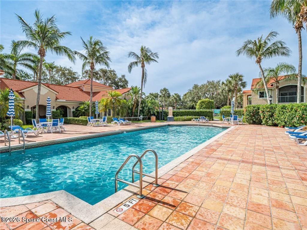 1670 N 42nd Circle , Unit 203, Vero Beach, FL 32967 Photo