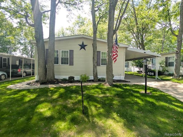 636 Park View , Clio, MI 48420