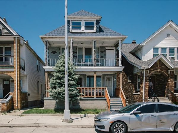 2441 Holbrook Street , Hamtramck, MI 48212