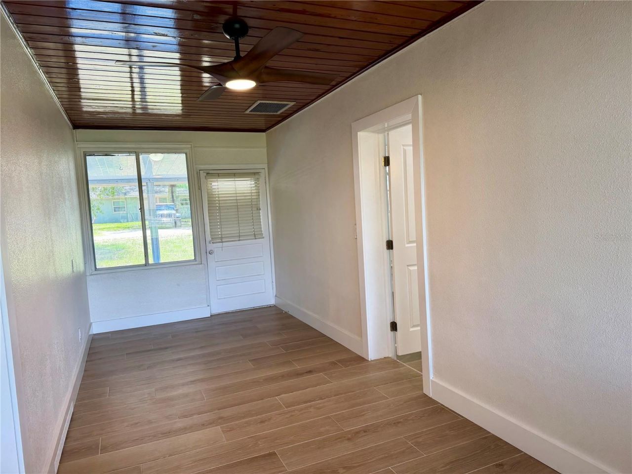 301 S Seminole Avenue , Minneola, FL 34715 Photo
