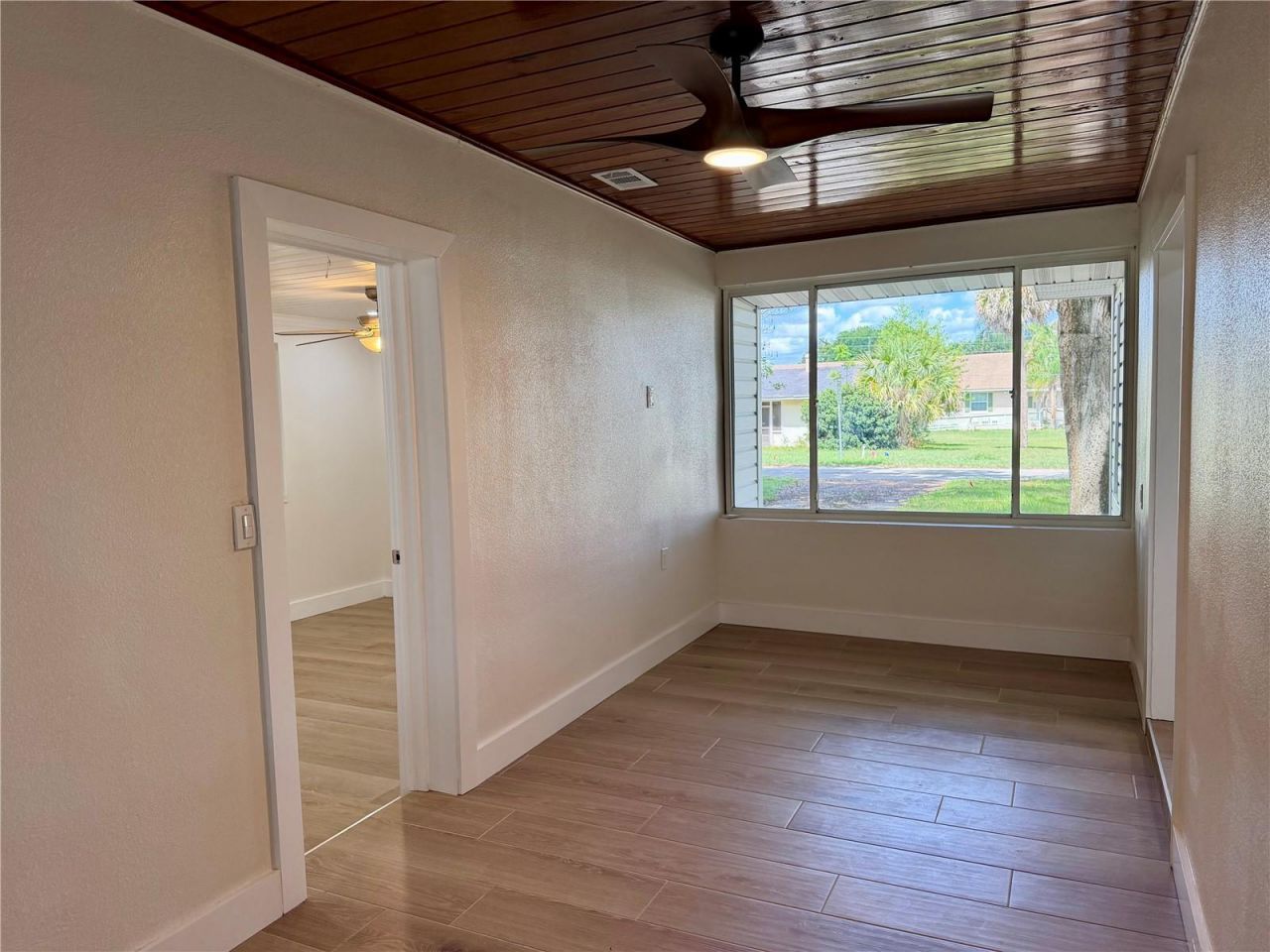301 S Seminole Avenue , Minneola, FL 34715 Photo