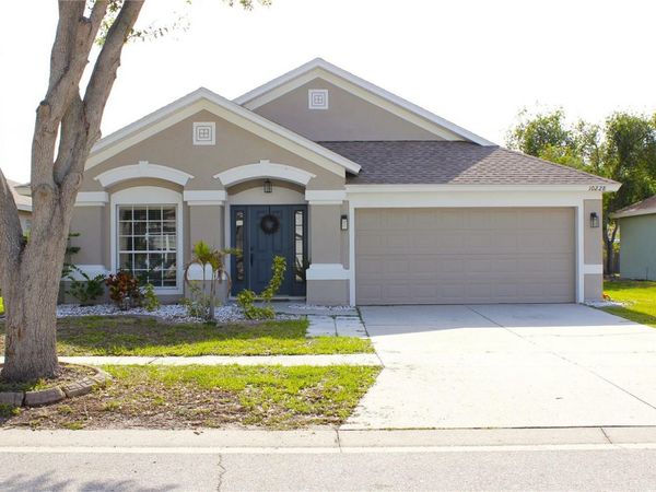 10228 HUNTERS HAVEN BOULEVARD , RIVERVIEW, FL 33578