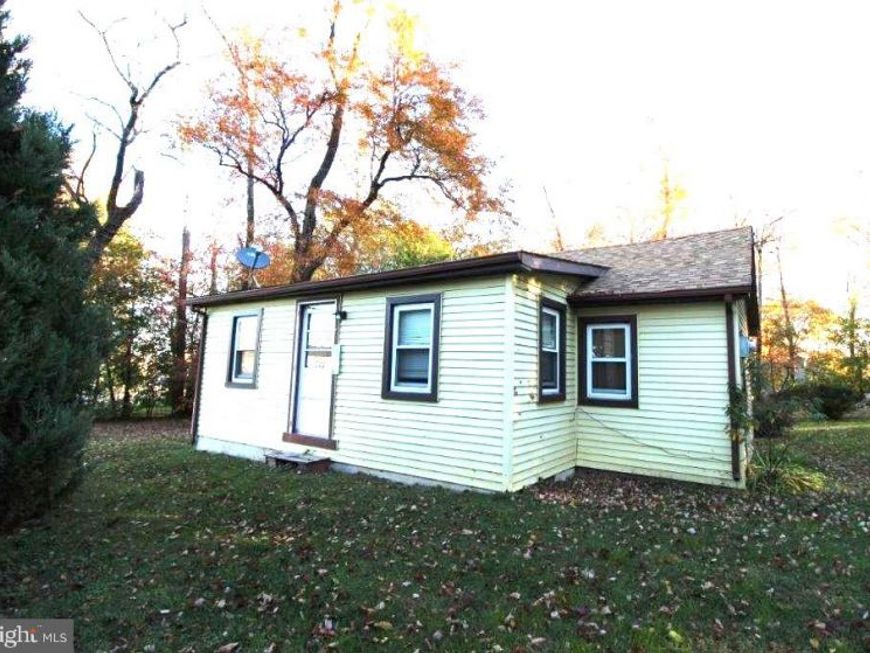 41 Lancaster Avenue , Christiana, PA 17509 Main Photo