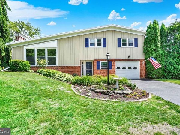 4158 TROWBRIDGE ROAD, YORK, PA 17402