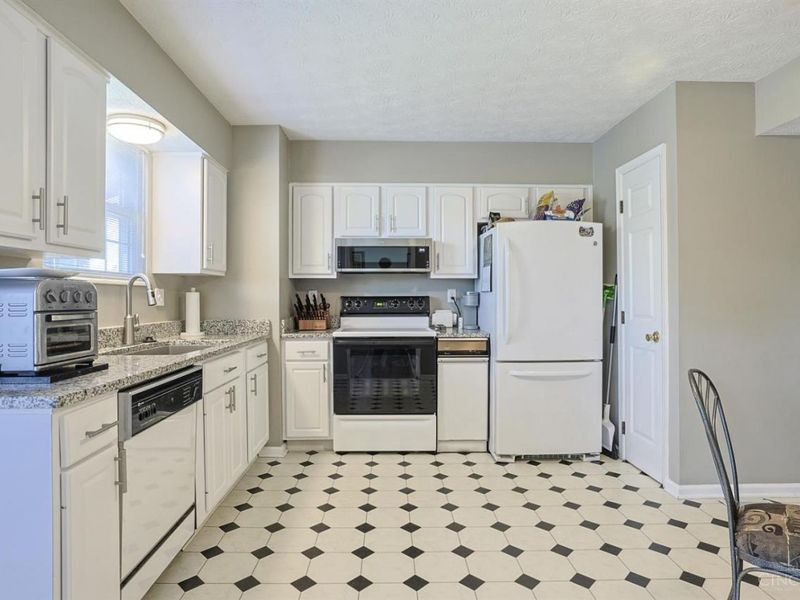 10893 Ponds Lane, Sycamore Township, OH 45242 Photo 16