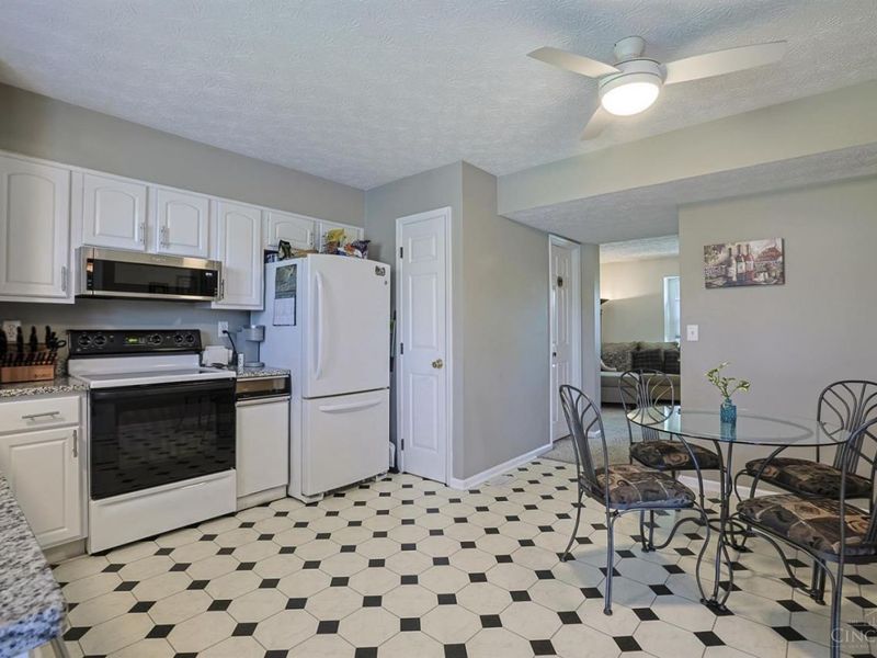 10893 Ponds Lane, Sycamore Township, OH 45242 Photo 17