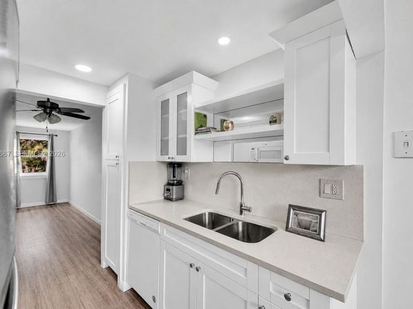 8405 NW 61st St, Unit D207, Tamarac, FL 33321