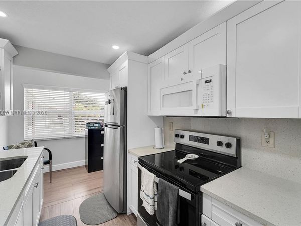 8405 NW 61st St, Unit D207, Tamarac, FL 33321
