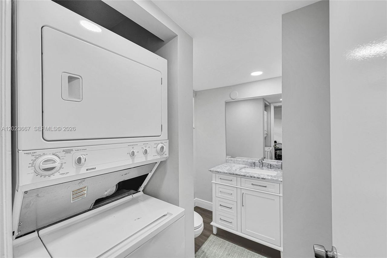 8405 NW 61st St, Unit D207, Tamarac, FL 33321 Photo