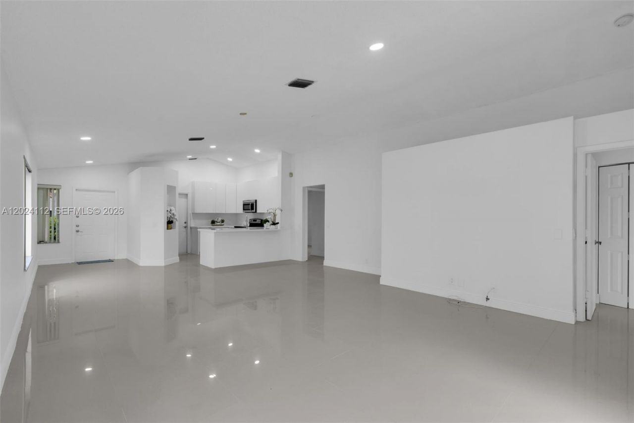 4366 Mahogany Ridge Dr , Weston, FL 33331 Photo