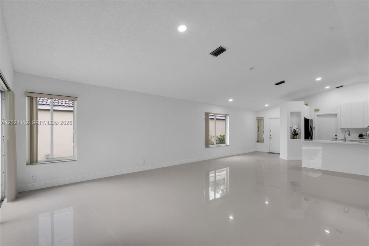 4366 Mahogany Ridge Dr , Weston, FL 33331 Photo