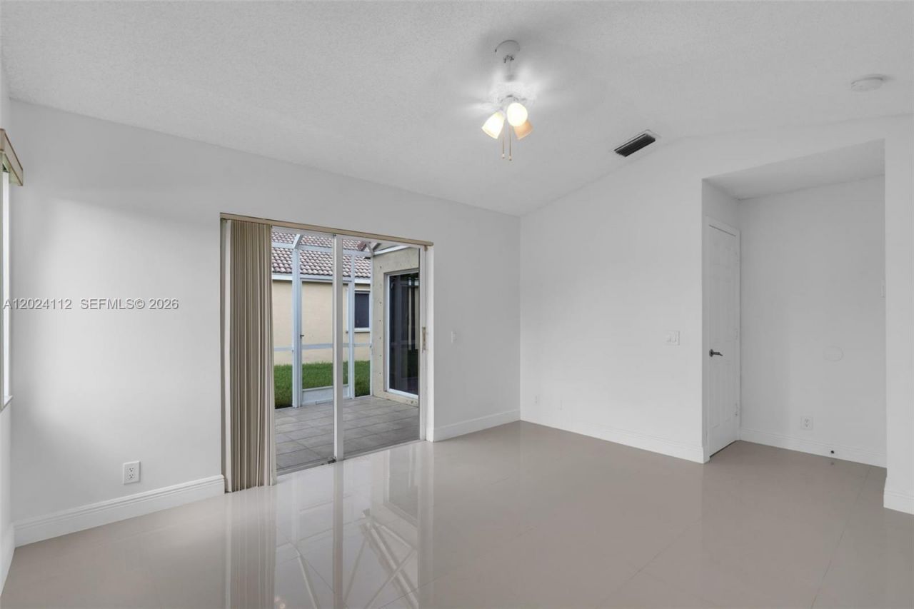 4366 Mahogany Ridge Dr , Weston, FL 33331 Photo