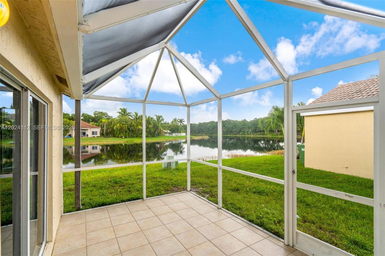 4366 Mahogany Ridge Dr , Weston, FL 33331 Photo