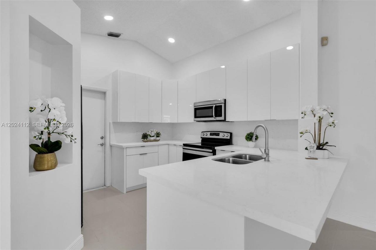 4366 Mahogany Ridge Dr , Weston, FL 33331 Photo