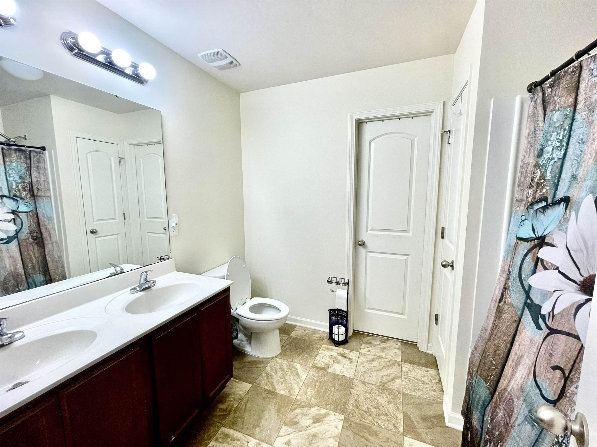 101 Winding Path Dr.  Photo 13
