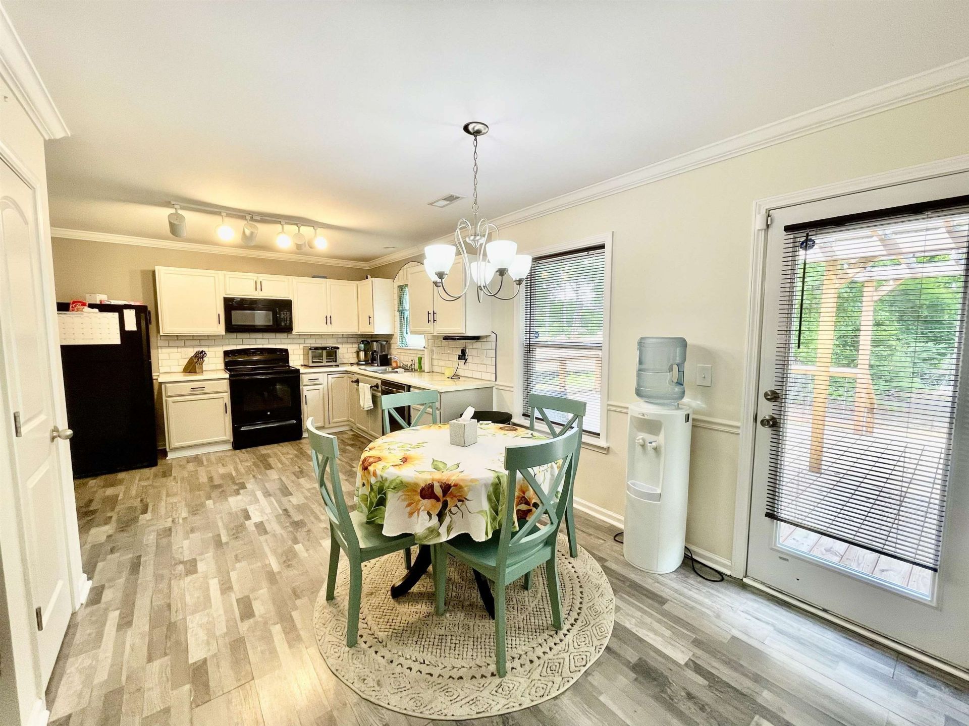101 Winding Path Dr.  Photo 8