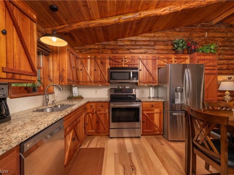 3188 Schneiders Crossing Road NW, Unit J, Dover, OH 44622 Photo 11
