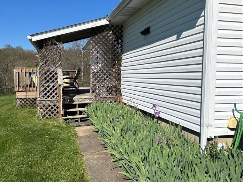 3345 Stine Road, Zanesville, OH 43701 Photo 4