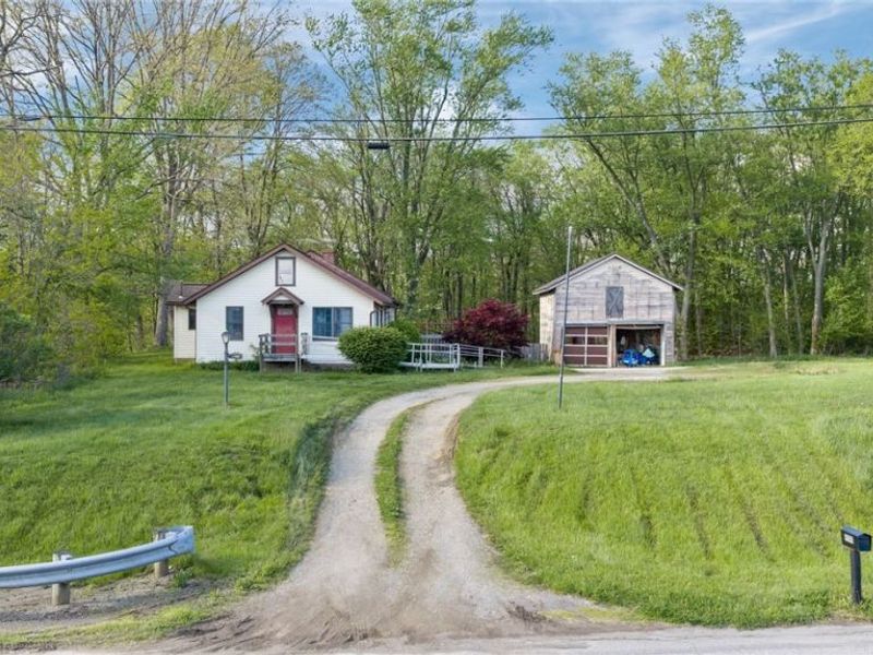 9000 E Lincoln Way, Orrville, OH 44667 Photo 2