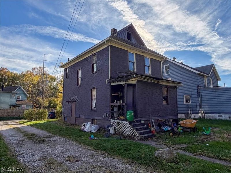 322-324 North Road NW, Warren, OH 44483 Photo 5