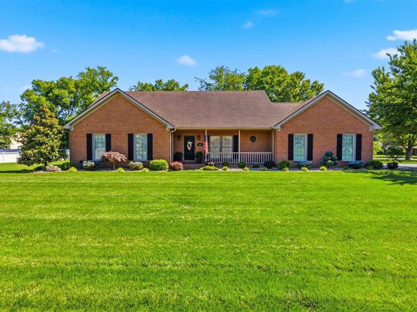 460 Hunters Crossing Way, Bowling Green, KY 42104