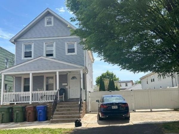 26 E 19Th St, Linden, NJ 07036