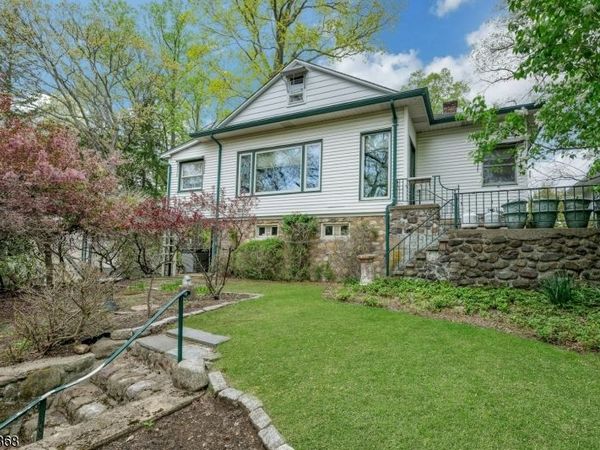 123 Reservoir Dr, Boonton, NJ 07005