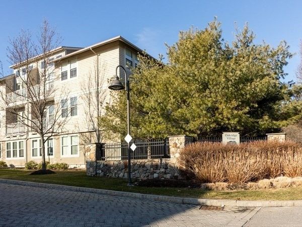 4 Harvest Dr, Unit 213, North Andover, MA 01845