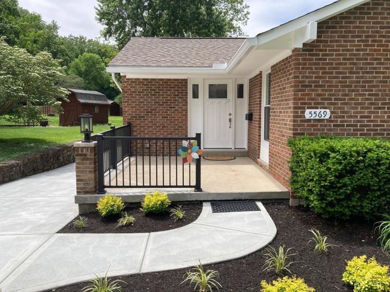 5569 Goldcrest Drive, Cincinnati, OH 45238 Photo 2