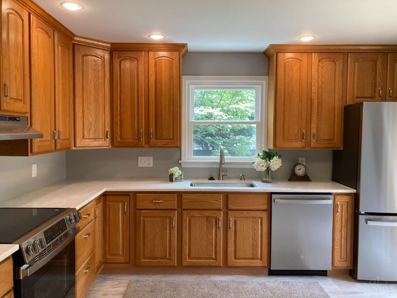 5569 Goldcrest Drive, Cincinnati, OH 45238 Photo 9