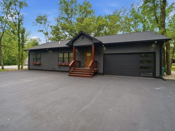840 Grand Blvd , Evansdale, IA 50707